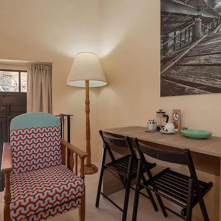 Гостевой дом Casa Mespilea 2*